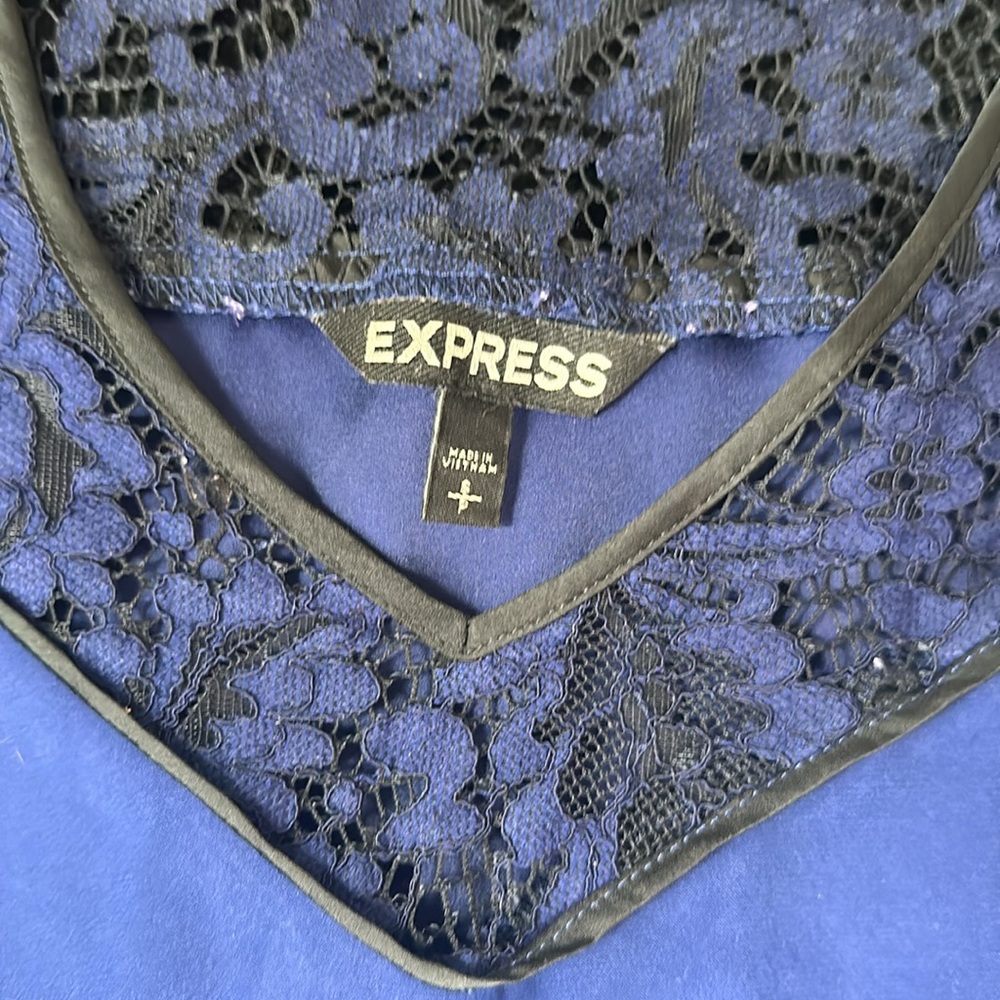 Express Top - Picture 2 of 2